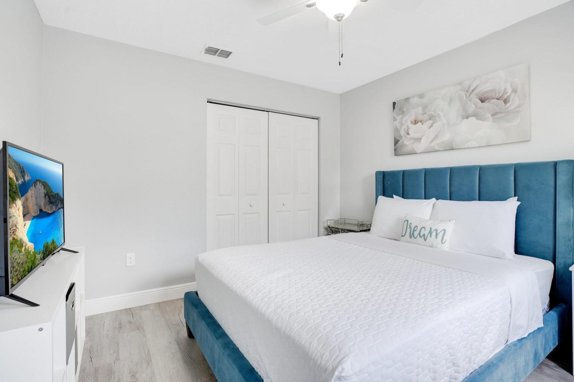 Stylish Near & Universal * Kissimmee